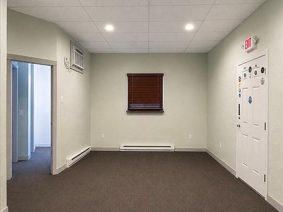3rd image of 609 E Brontosaurus Boulevard