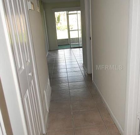 4th image of 812 Sky Lake Cir APT B