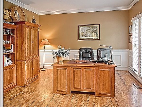 1st Floor Office