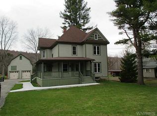 9356 State Rd, Boston, NY 14025