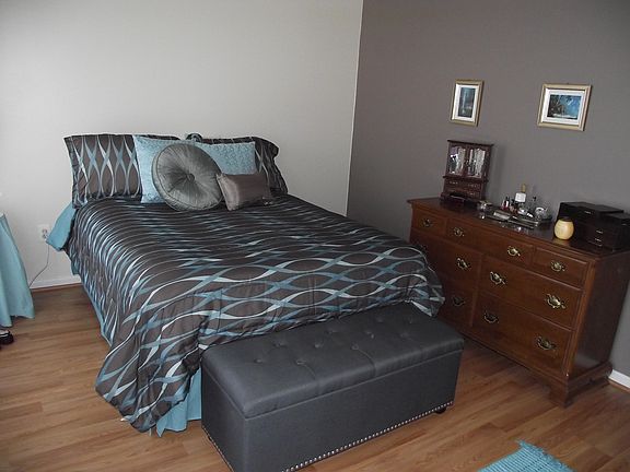 4th image of 5835 Valley Dr