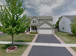 2130 Columbine Ct, Round Lake, IL 60073