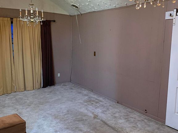 5th image of 2411 SW 1st Ave