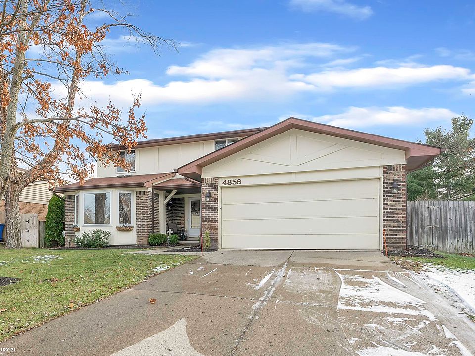 1st image of 4859 Parkridge Dr