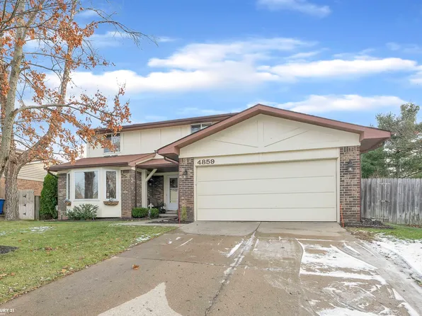 4859 Parkridge Dr, Waterford, MI 48329
