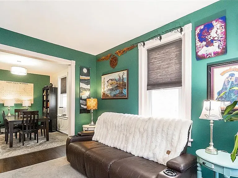 420 W Market St — Photo 15