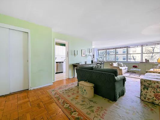 2nd image of 310 E 70th St APT 3K
