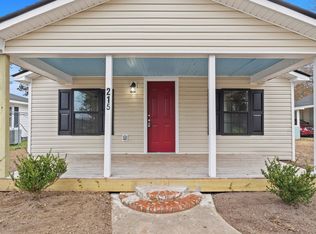 215 W Brocklyn St, Benson, NC 27504