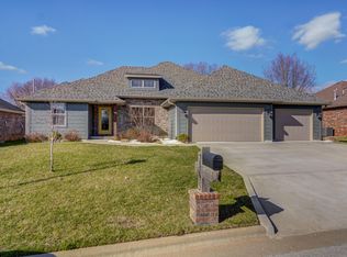 2395 W Camino Alto St, Springfield, MO 65810