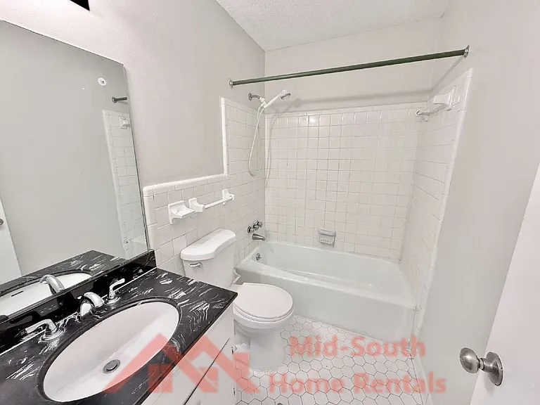 3809 Dante Ave — Photo 13