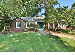 847 Swarthmore Ln, Saint Louis, MO 63130
