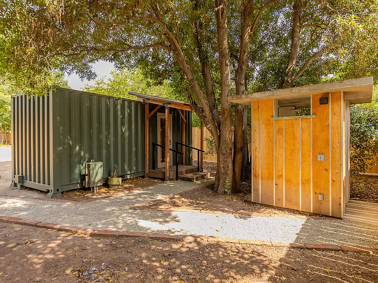 136 S Poli St — Photo 31