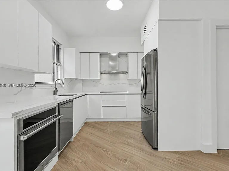 731 Crandon Blvd #208 — Photo 16