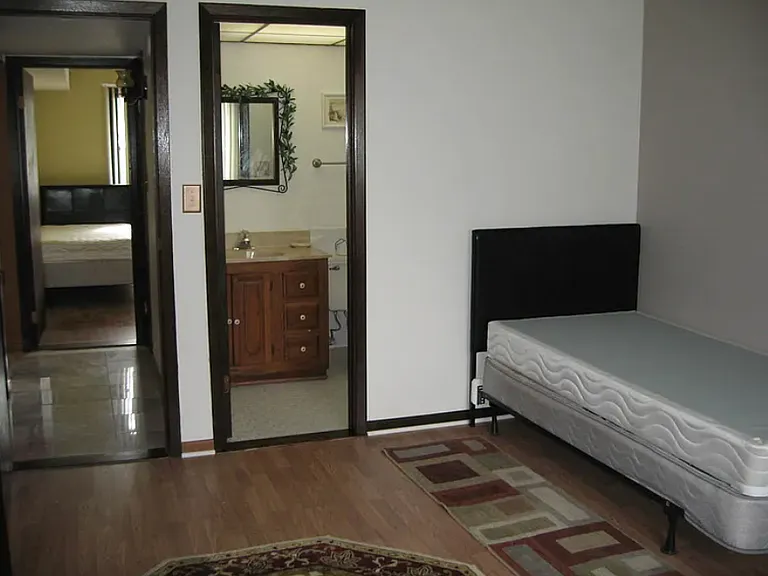 5403 Chateau Dr #1 — Photo 8