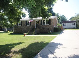 959 Jordan Cir, White Bluff, TN 37187
