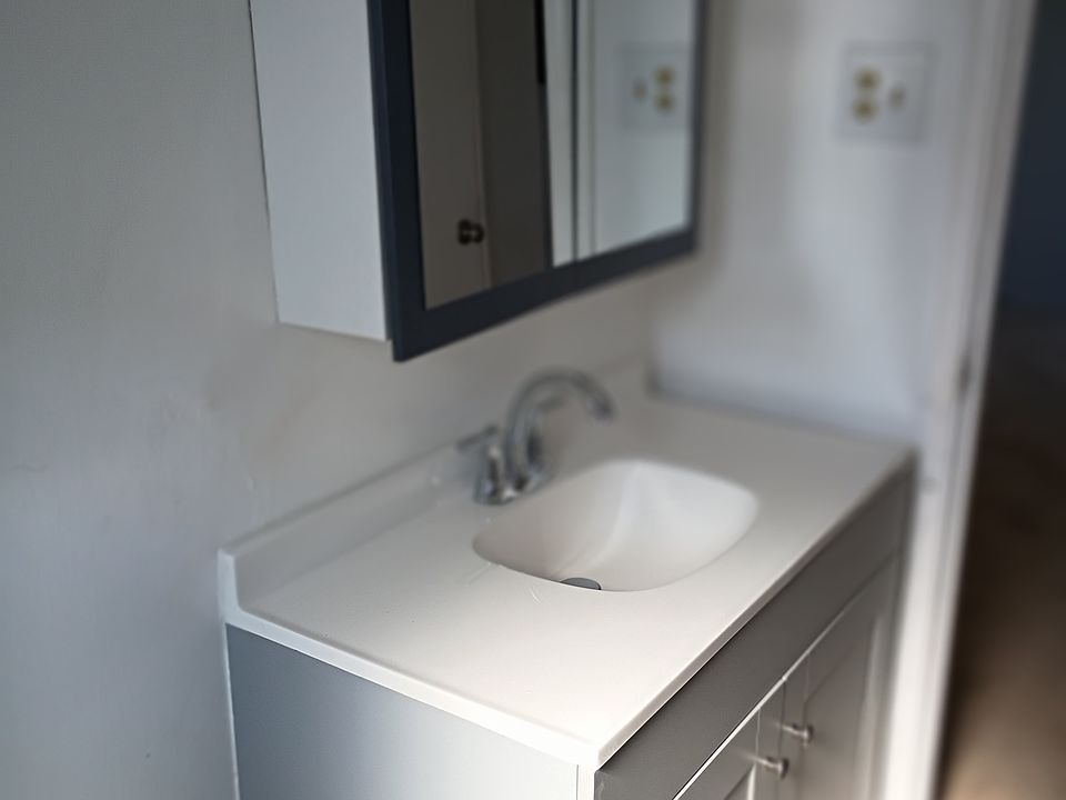 1st image of 714 Easton Ave APT 4