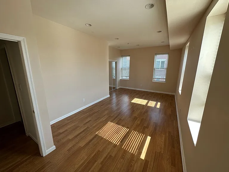 2600 Wilder St — Photo 6