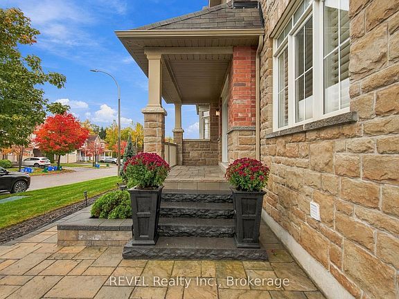 3rd image of 127 Cathedral Dr