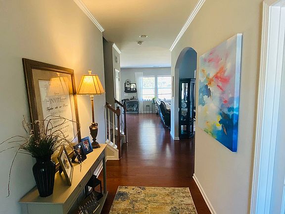 5th image of 3208 Wicklow Ln
