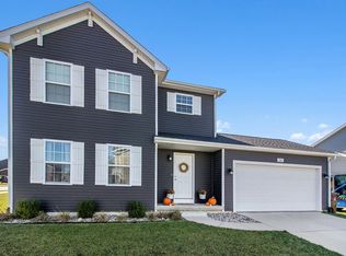 146 Pine Cove Trl, Howell, MI 48855