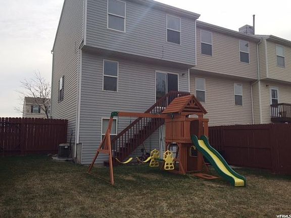 3rd image of 2832 S Archmore Ct