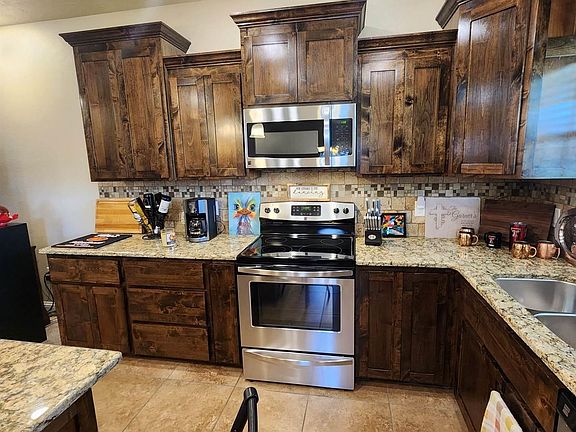 3rd image of 205 Non Pareil Ln