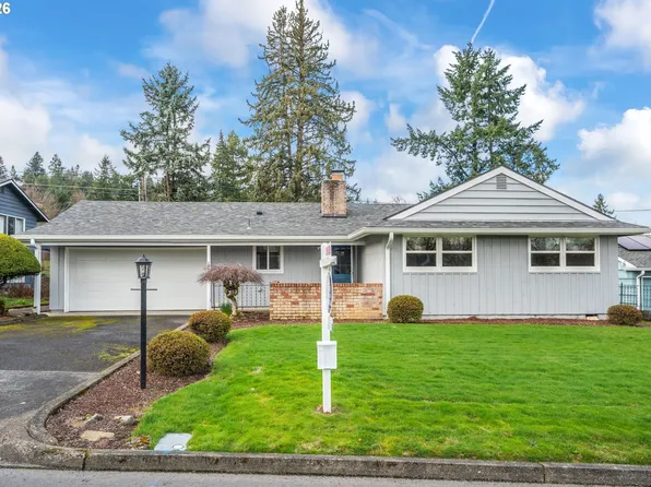 1490 Hallinan St, Lake Oswego, OR 97034