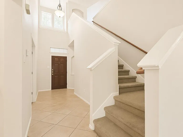 1132 Alexandria Way — Photo 5