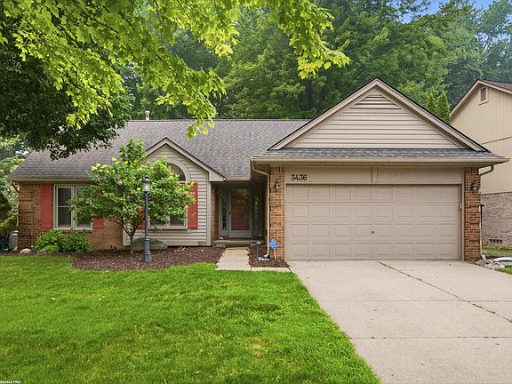 2nd image of 3436 Vardon Dr