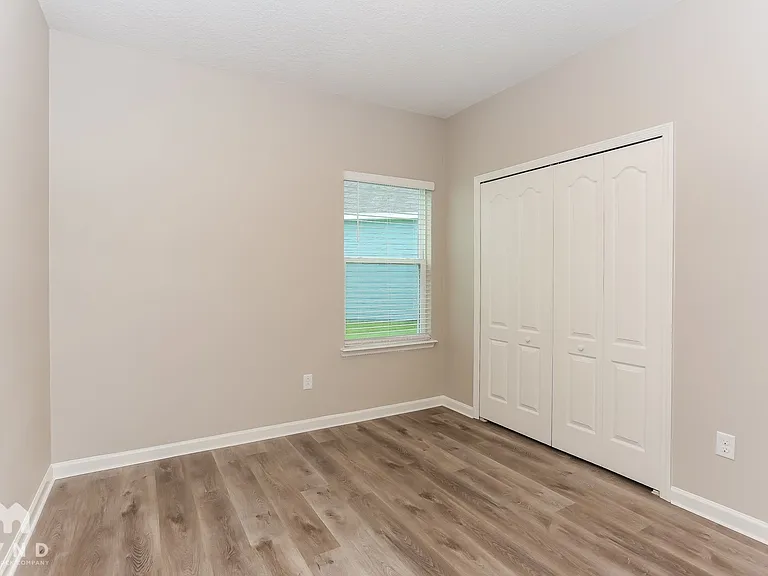 10925 Haws Ln — Photo 13