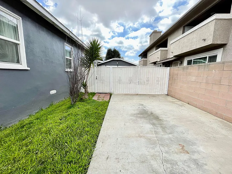 9550 Mayne St #B — Photo 2