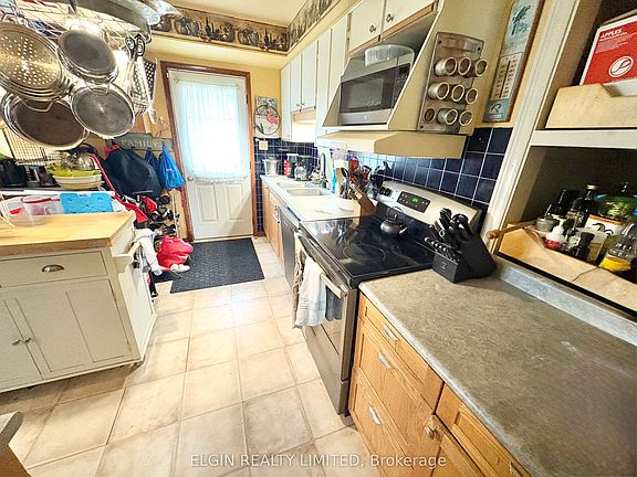 5th image of 14 Glanworth Ave