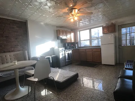 Rented by Ideal Properties Group | media 4
