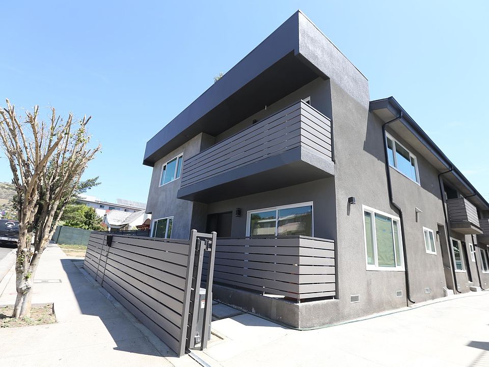 1st image of 1342 N Fairfax Ave #1