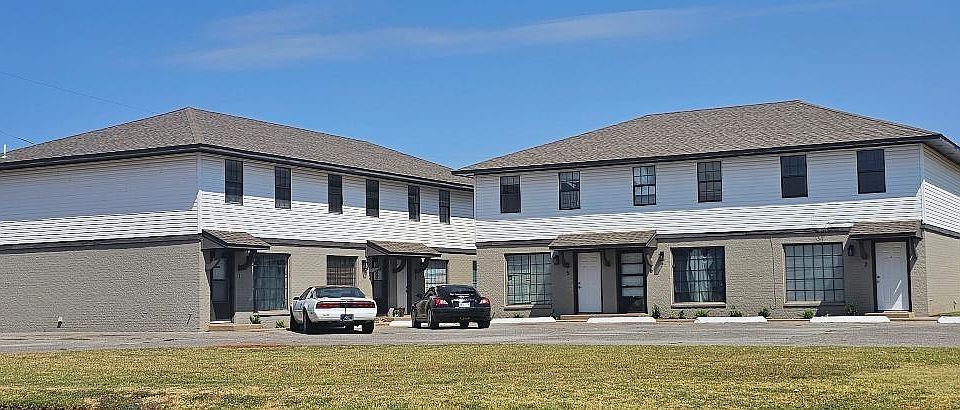 1st image of 415 Kimberly Dr #3
