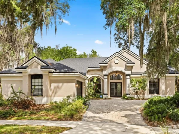 622 W Palm Valley Dr, Oviedo, FL 32765