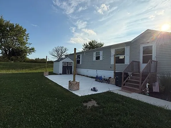 6560 N 650 E #8, Churubusco, IN 46723