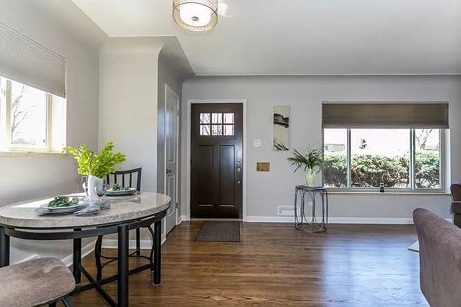 3 bed, 2.0 bath, 1950 sqft, $2,800 — Photo 3