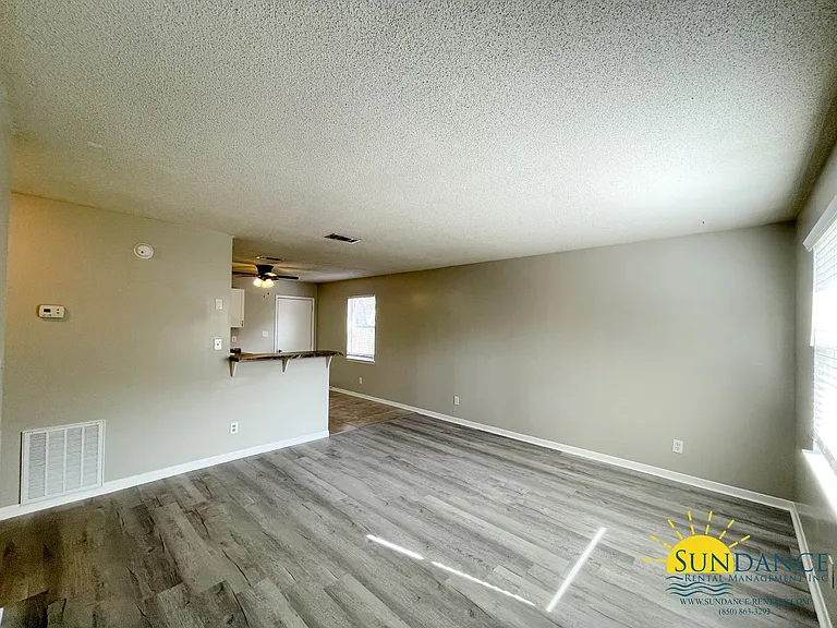 790C Navy St — Photo 3