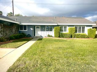 828 Saint Clair St, Costa Mesa, CA 92626