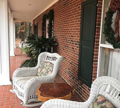 3rd image of 418 Dogwood Dr
