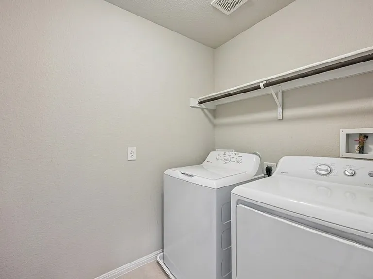 2304 S Lakeline Blvd #251 — Photo 24