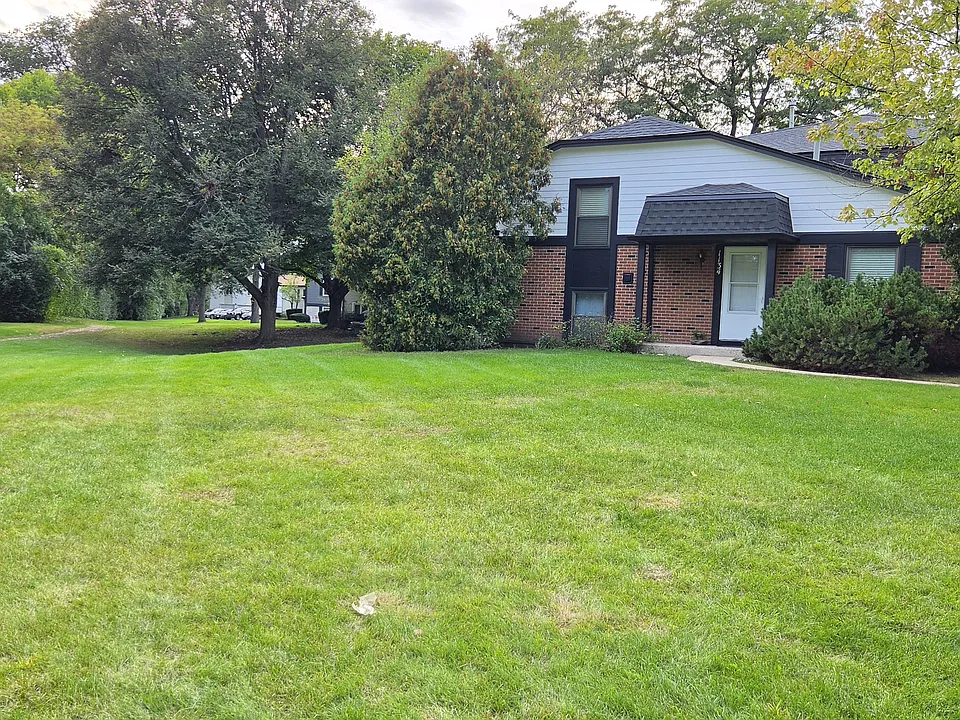 1134 Inverrary Ln