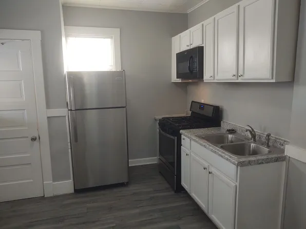 SW 201/203 E Locust, 201 & 203 E Locust St #9944029D3, Davenport, IA 52803