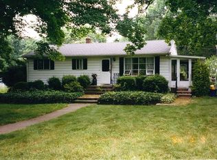 55 Welshs Ln, Somerset, NJ 08873