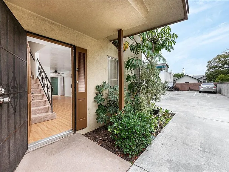 265 Molino Ave #2 — Photo 2