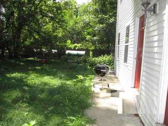 3rd image of 4001 N Calumet Ave