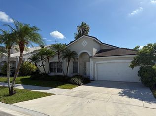 9720 SW 154th Pl, Miami, FL 33196