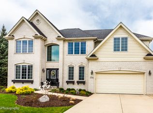 11766 Winding Trails Dr, Willow Springs, IL 60480