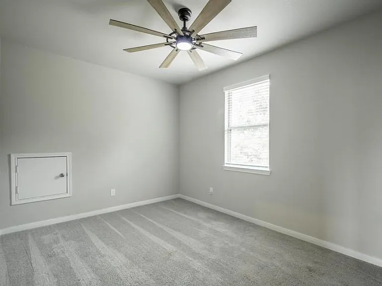 21449 Kings Guild Ln — Photo 13